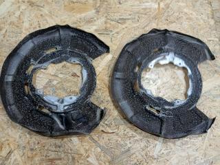 защитный кожух тормозного механизма BMW X6 E71 [рестайлинг] 2012, 3.0 л., дизель, АКПП, белый, внедорожник 5 дв., полный привод, правый руль, 34216857981, 6857981, 34216771967, 6771967