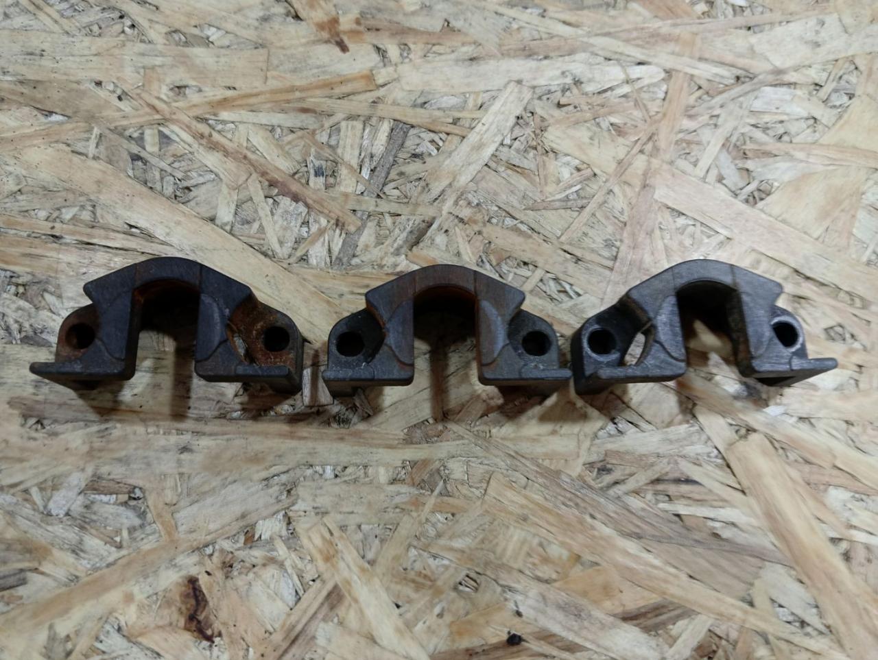 крепление форсунки BMW X5 E70 2008, 3.0 л., дизель, АКПП, серый, внедорожник 5 дв., полный привод, правый руль, 7792722, 13537792722 - фото №1