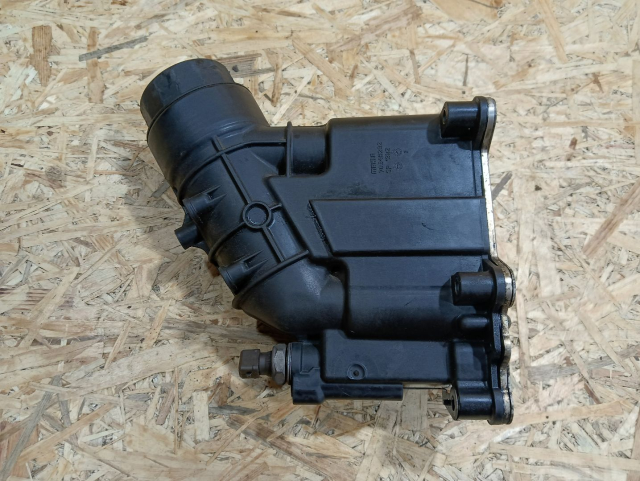 корпус масляного фильтра BMW X1 E84 2011, 2.0 л., N47 D20 C, дизель, АКПП, внедорожник 5 дв., полный привод, правый руль, 11427807799, 7807799, 11427797392, 7797392, 70346292 - фото №1