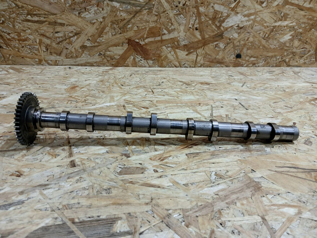 распредвал BMW 3 серия F30/F31/F34 F30 2012, 2.0 л., N47 D20 C, дизель, АКПП, седан, задний привод, правый руль, 11318506077, 8506077 - фото №1