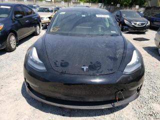 Tesla Model 3 1 поколение