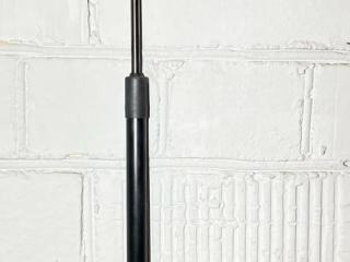 амортизатор крышки багажника (3-5 двери) Chevrolet Trax 1 поколение [рестайлинг] 2023, 1.2 л., бензин, синий, внедорожник 5 дв., передний привод, 42756029