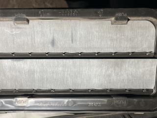 Наружная вентиляционная решетка Chevrolet Trax 1 поколение [рестайлинг] 2023, 1.2 л., бензин, синий, внедорожник 5 дв., передний привод, 13588034