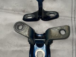 петля двери Chevrolet Trax 1 поколение [рестайлинг] 2023, 1.2 л., бензин, синий, внедорожник 5 дв., передний привод