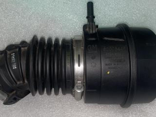 резонатор воздушного фильтра Chevrolet TrailBlazer 3 поколение 2020, 1.3 л., бензин, вариатор, белый, внедорожник 5 дв., передний привод, 60006445