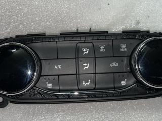 блок управления печки / климат-контроля Chevrolet TrailBlazer 3 поколение 2020, 1.3 л., бензин, вариатор, белый, внедорожник 5 дв., передний привод, 42775571