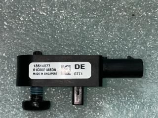 датчик удара Chevrolet TrailBlazer 3 поколение 2020, 1.3 л., бензин, вариатор, белый, внедорожник 5 дв., передний привод, 13514077