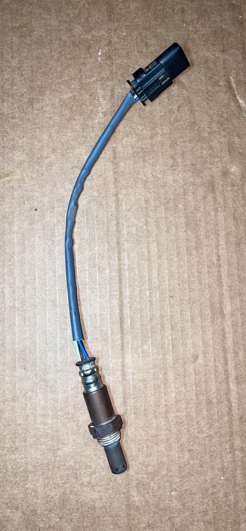 лямбда-зонд Chevrolet TrailBlazer 3 поколение 2022, 1.3 л., бензин, вариатор, белый, хетчбэк 5 дв., передний привод, 12681390 - фото №1