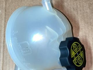 бачок расширительный Chevrolet TrailBlazer 3 поколение 2022, 1.3 л., бензин, вариатор, белый, хетчбэк 5 дв., передний привод, 13545831