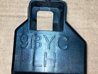 Крепление бампера заднего Chevrolet TrailBlazer 3 поколение 2022, 1.3 л., бензин, вариатор, белый, хетчбэк 5 дв., передний привод, 42747854