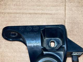 кронштейн радиатора Chevrolet TrailBlazer 3 поколение 2022, 1.3 л., бензин, вариатор, белый, хетчбэк 5 дв., передний привод, 42562827