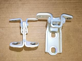 петля двери Chevrolet TrailBlazer 3 поколение 2022, 1.3 л., бензин, вариатор, белый, хетчбэк 5 дв., передний привод