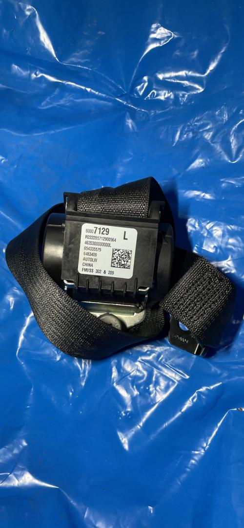 ремень безопасности Chevrolet TrailBlazer 3 поколение 2022, 1.3 л., бензин, вариатор, белый, хетчбэк 5 дв., передний привод, 60007129 - фото №1