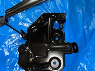 полка аккумулятора Chevrolet TrailBlazer 3 поколение 2022, 1.3 л., бензин, вариатор, белый, хетчбэк 5 дв., передний привод, 60003162, 42581131