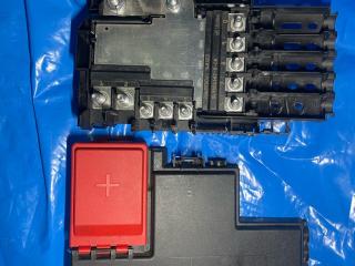 клеммник Chevrolet TrailBlazer 3 поколение 2022, 1.3 л., бензин, вариатор, белый, хетчбэк 5 дв., передний привод, 42757805