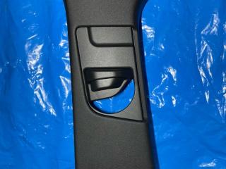 обшивка стойки центральной левой Chevrolet TrailBlazer 3 поколение 2022, 1.3 л., бензин, вариатор, белый, хетчбэк 5 дв., передний привод, 42725304