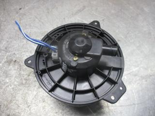 моторчик печки Mazda 323 6 поколение [рестайлинг] 2003, 1.6 л., бензин, МКПП, хетчбэк 5 дв., 8940000083