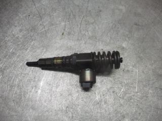 форсунка Volkswagen Touran 1 поколение 2005, 2.0 л., дизель, 03G130073G