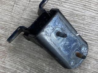 петля двери Ford 2008