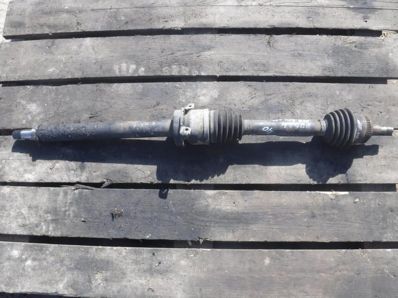 полуось (приводной вал, ШРУС) Mercedes-Benz A-Класс W168 1999, 1.4 л., i, бензин, МКПП, хетчбэк 5 дв. - фото №1