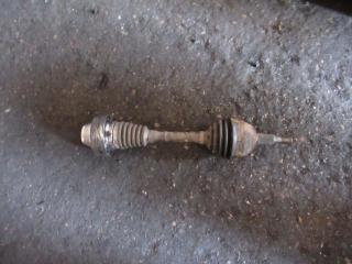 полуось передняя левая (приводной вал, ШРУС) Volkswagen Touareg 1 поколение 2005, 2.5 л., TDi, дизель, МКПП