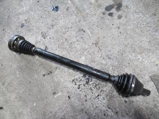 полуось передняя правая (приводной вал, ШРУС) Volkswagen Caddy 2 поколение 2004, 2.0 л., TDi, дизель