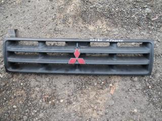 решетка радиатора Mitsubishi Pajero 2 поколение [рестайлинг] 1999, 2.5 л., TD, дизель, МКПП, внедорожник 5 дв.