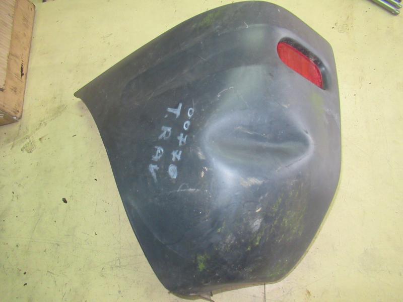 клык бампера задний левый Toyota RAV4 1 поколение (XA10) 1996, 2.0 л., i, бензин, МКПП, внедорожник 3 дв. - фото №1