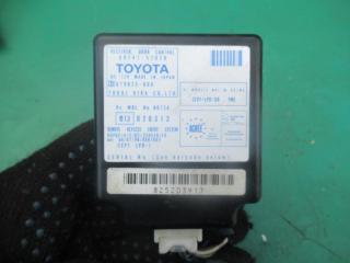 усилитель музыкальный Toyota Yaris Verso 1 поколение XP20 1999, 1.3 л., i, бензин, МКПП, минивэн, R619825000