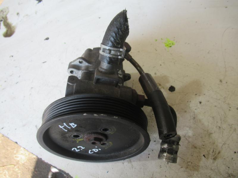 насос гидроусилителя руля Mercedes-Benz E-Класс W210/S210 1997, 2.2 л., CDi, дизель - фото №1