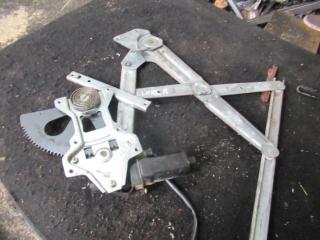 стеклоподъемник передний левый Hyundai Galloper 2 поколение 1998, 2.5 л., TD, дизель, МКПП, внедорожник 5 дв.