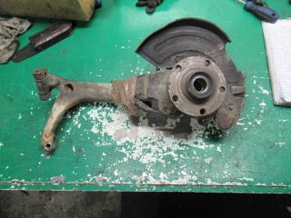 ступица передняя левая Volkswagen Passat B5 1998, 1.9 л., TDi, дизель, МКПП, универсал