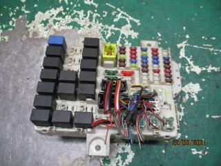 блок предохранителей Mitsubishi Colt 6 поколение (Z20/Z30) 2005, 1.3 л., i, бензин, МКПП, хетчбэк 5 дв., MN108319