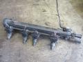 форсунка Volkswagen Golf 3 поколение 1999, 1.6 л., i, бензин, 037906031AA - фото №2