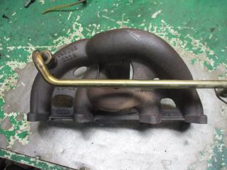 коллектор выпускной Volkswagen Passat B5 1999, 1.6 л., бензин