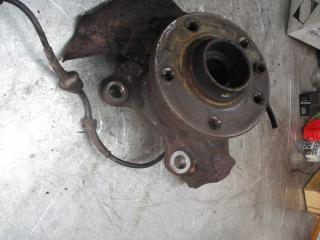 ступица передняя правая Volkswagen Transporter T4 1992, 2.4 л., дизель, МКПП, микроавтобус