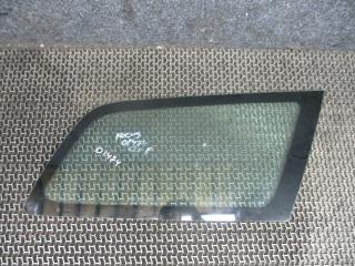 стекло кузовное боковое правое Ford Focus 1 поколение [рестайлинг] 2002, 1.6 л., бензин, МКПП, универсал