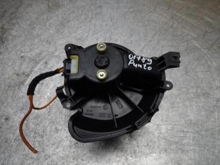 моторчик печки Fiat Grande Punto 2 поколение 2009, 1.2 л., бензин, МКПП, хетчбэк 5 дв., 164230100