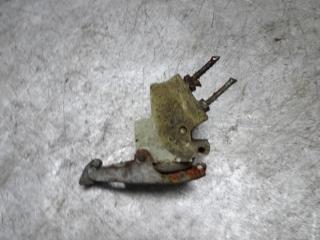 распределитель тормозных усилий Volkswagen Passat B3 1991