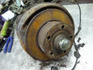 ступица задняя левая Audi A4 B5 1996