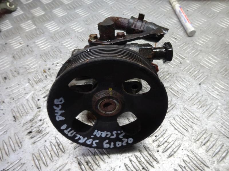 насос гидроусилителя руля Kia Sorento 1 поколение 2005, 2.5 л., МКПП, внедорожник 5 дв. - фото №1