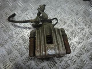 суппорт задний правый Volkswagen Golf 4 поколение 2004, 1.4 л., бензин, МКПП, хетчбэк 5 дв.