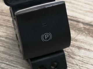 кнопка ручного тормоза (ручника) Alfa Romeo Stelvio 1 поколение 2018, 2.9 л., бензин, 156118211, 01561182110