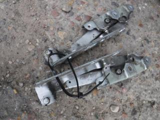 петля капота Mercedes-Benz E-Класс W211/S211 2005, 2.2 л., дизель, МКПП, универсал, 2118800128, 2118800228