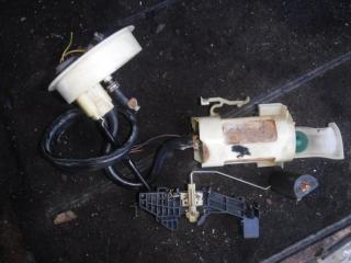 насос топливный Nissan Micra 2 поколение (K11) 1995, 1.0 л., бензин, МКПП, хетчбэк 5 дв., 172784F100