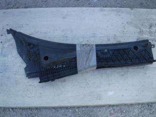 дождевик Ford Focus 1 поколение 2001, 1.6 л., бензин, МКПП, хетчбэк 5 дв.