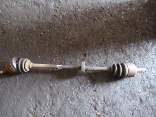 полуось передняя правая (приводной вал, ШРУС) Hyundai Trajet 1 поколение 2002, 2.0 л., дизель, МКПП, минивэн