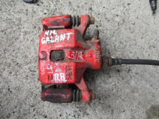 суппорт задний правый Mitsubishi Galant 7 поколение 1994