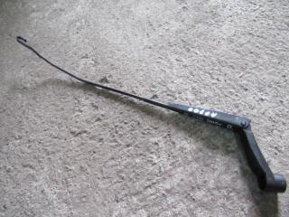 щеткодержатель (поводок стеклоочистителя, дворник) Hyundai i20 1 поколение 2010, 1.6 л., дизель, МКПП, хетчбэк 5 дв., D22ELJ