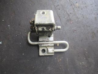 петля двери Audi A6 4B/C5 2000, 4B0833412A